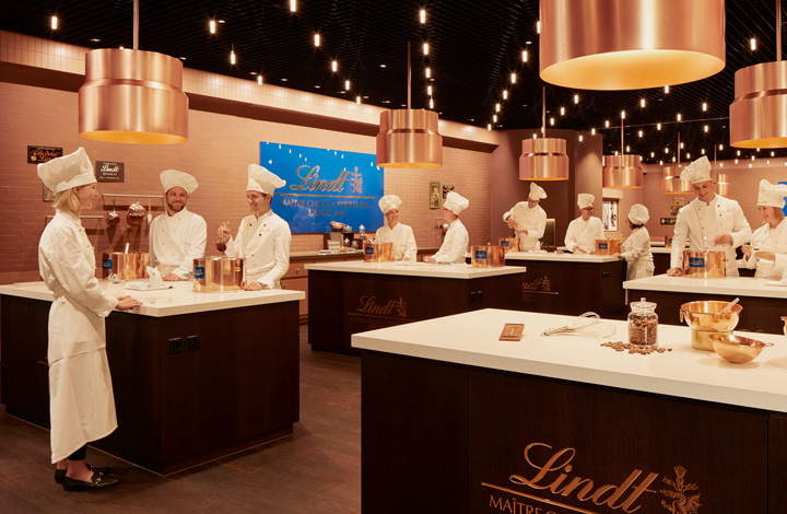 Die CHOCOLATERIA, in der Besucherinnen und Besucher selber Schokolade kreieren Die CHOCOLATERIA, in der Besucherinnen und Besucher selber Schokolade kreieren